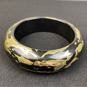 Vintage Bracelet Gold tone Foiled Black Bangle Lucite Size 8